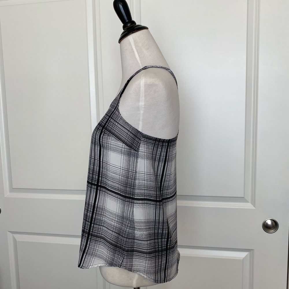 Mossimo Racerback Blouse - Picture 3 of 5